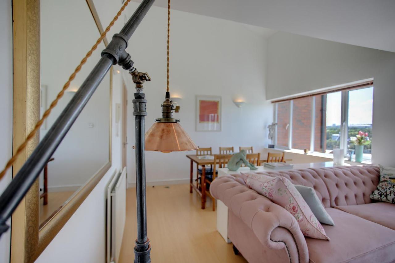 Апартаменти Beautiful Duplex Penthouse - Roof Garden, Views, Parking Ньюкасл-апон-Тайн Екстер'єр фото