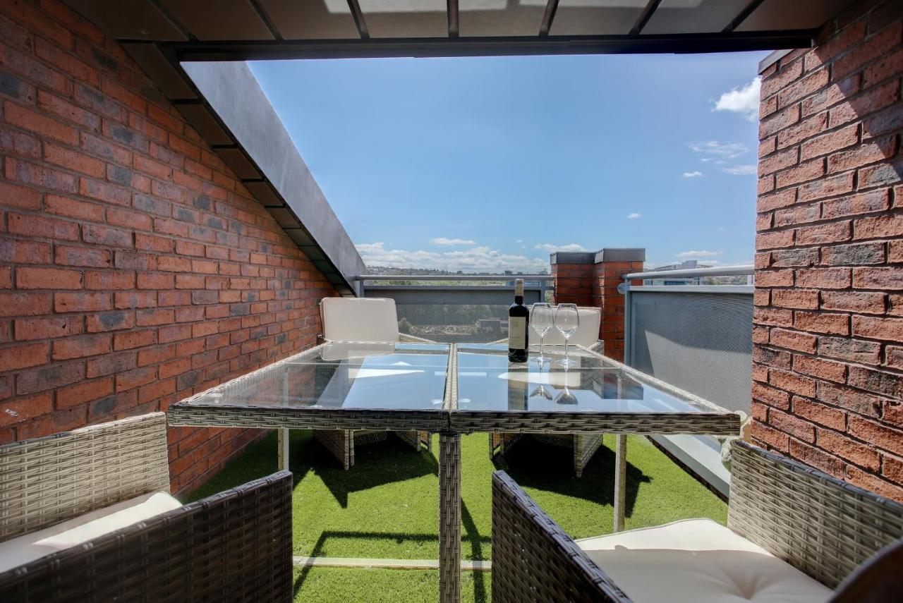 Апартаменти Beautiful Duplex Penthouse - Roof Garden, Views, Parking Ньюкасл-апон-Тайн Екстер'єр фото